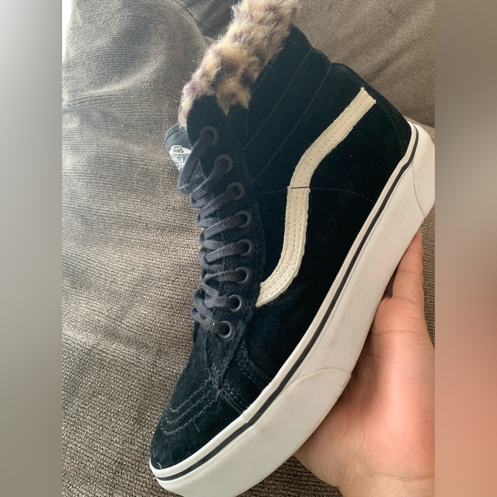 Vans - Picture 6 of 7